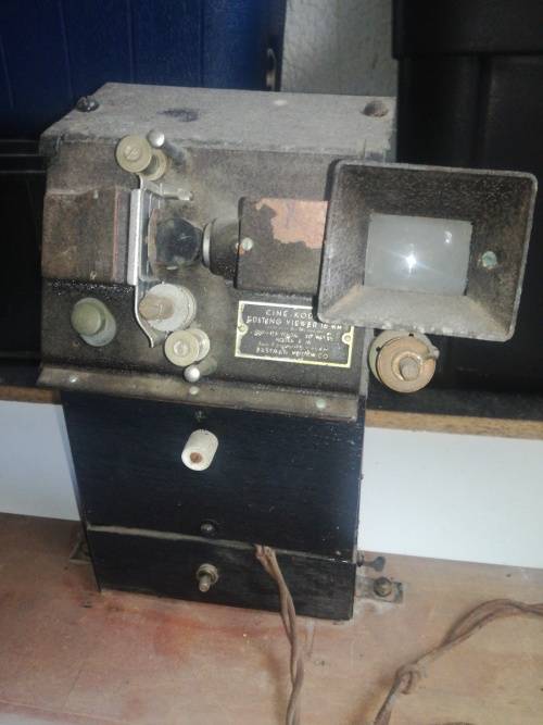 Vintage Cine-Kodak Senior Editor for 16mm Film and Rollers  1940`s