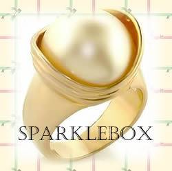 ***VINTAGE STYLE SYNTHETIC WHITE PEARL BAND RING*** SIZE 7