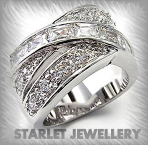 ***NEW STOCK R69 STARTING PRICE***Silver Tone Baquette Cubic Zirconia Ring***SIZE 6