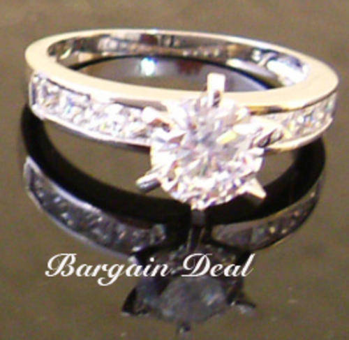 Beautiful 11stone 2.5ct Engagement Ring clad in 18K White Gold !! size9 *ABSOLUTE BARGAIN!!!*