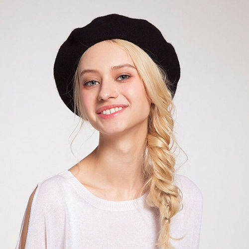 Beret Hat for Women Trendy French Style winter Solid Color Beanie Caps Warm in black,red, green