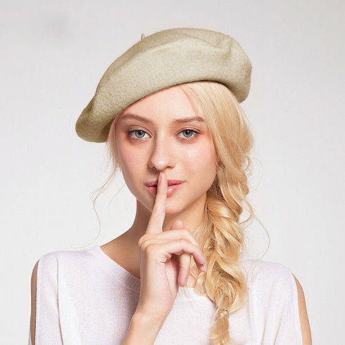 Beret Hat for Women Trendy French Style winter Solid Color Beanie Caps Warm in black,red, green