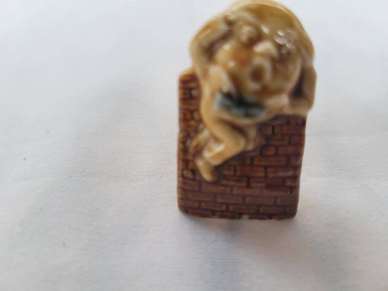 TEN COLLECTABLE WADE WHIMSIES FROM NURSERY RHYMES AND ANIMALS-ALL FOR ONE BID