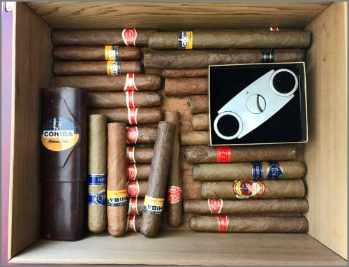 Cigar Humidor with 30 Top Cigars and Zippo Clipper