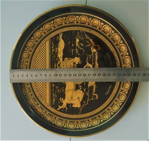 "ACHILLES TRIUMPH" - PLATE 27.5cm - PORCELAIN WITH 24K GOLD GILDED DESIGN SIGNED I. SPYROPOULOS
