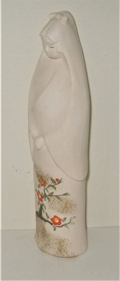 VINTAGE ORIENTAL LADY FIGURINE - HANDPAINTED - SIGNED and STAMPED 19cm