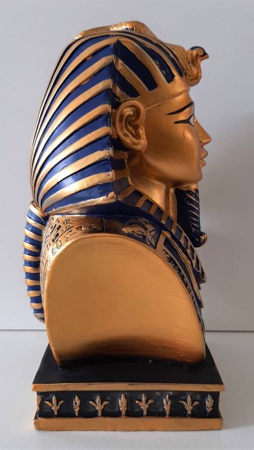 PHARAOH TUTANKHAMUN BUST MADE FROM STONE RESIN HAND FINISHED / PAINTED 18.2 cm