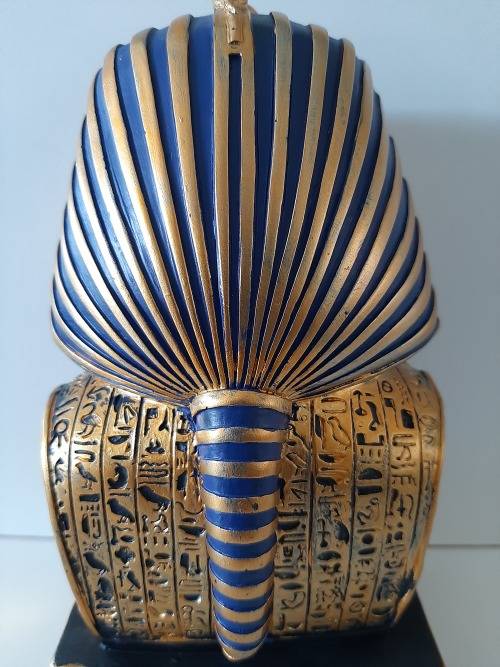 PHARAOH TUTANKHAMUN BUST MADE FROM STONE RESIN HAND FINISHED / PAINTED 18.2 cm