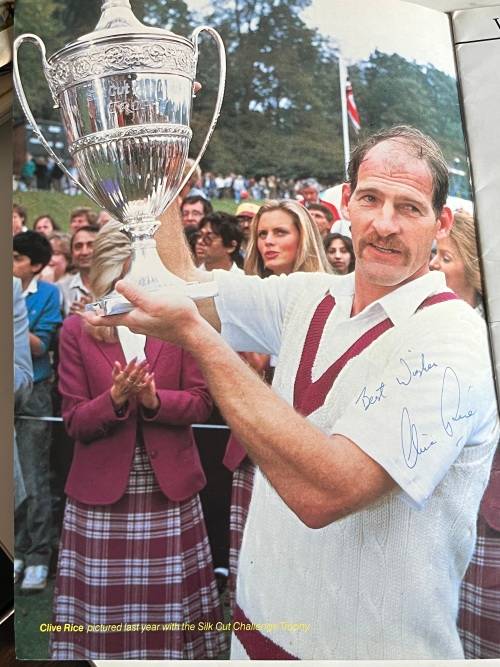 Cricket Programme - Hong Kong Silk Cut Challenge All Rounders Trophy 21/12/1986 **SIGNED**