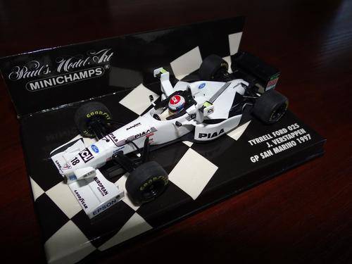 Minichamps F1 - Tyrell Ford (J. Verstappen 1997) 1:43