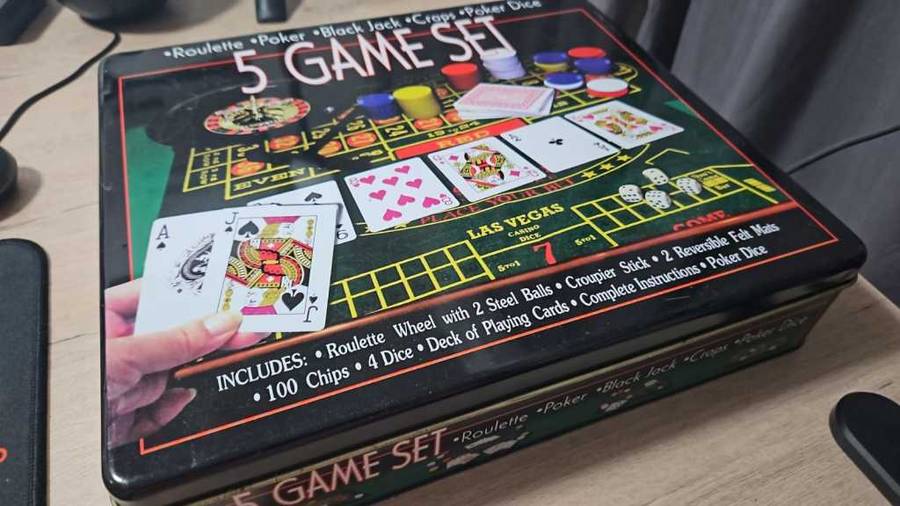5 Game Set - Roulette, Poker, Black Jack, Craps, Poker Dice