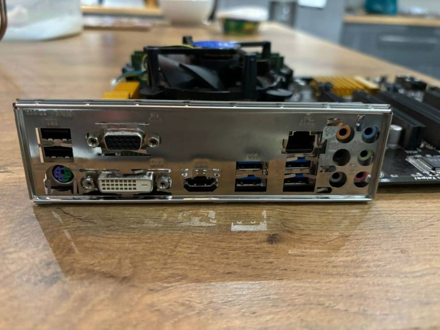 Gigabyte Z97 With i5-4460 Processor and 16gb DDR3 Ram
