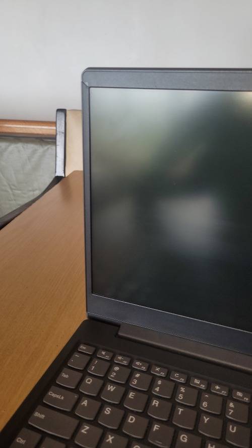 7th Gen Lenovo IdeaPad i3 @ 2.30Ghz, 4gb Ram, 1tb HHD, USB3.0, HDMI , 15.6` Display , Windows10