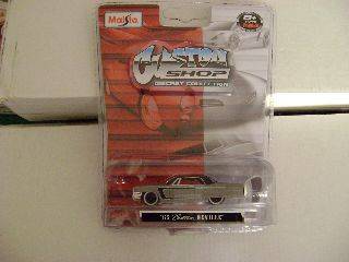 Maisto Custom Shop - 65 Cadillac DeVille  - Mint on Card