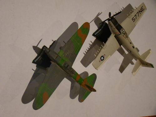 2 VINTAGE DIE CAST PLANES