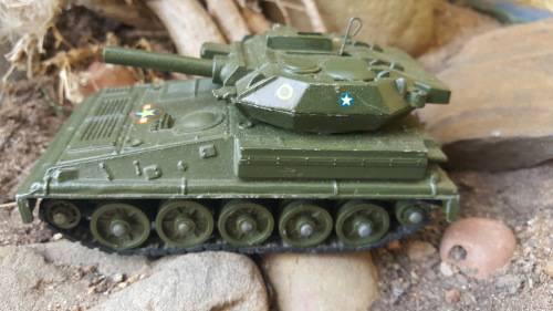 DIE CAST DINKY ALVIS SCORPION/STRIKER TANK-MADE IN ENGLAND