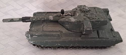 DINKY CHIEFTAN TANK