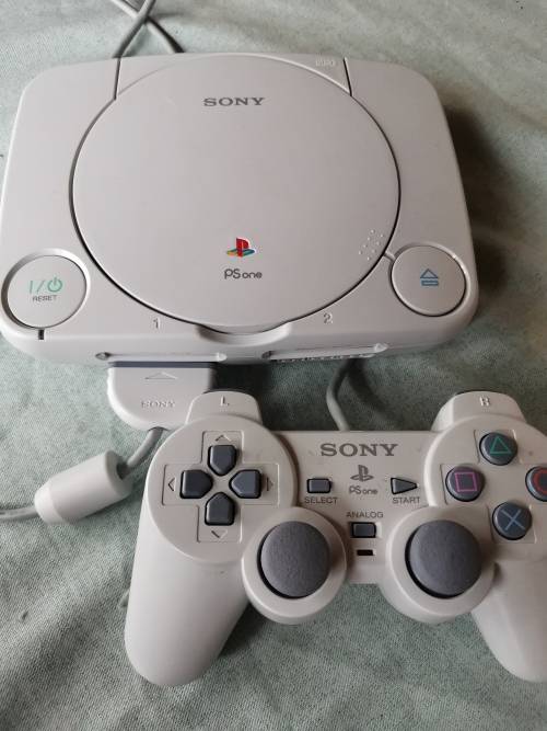Playstation 1 console