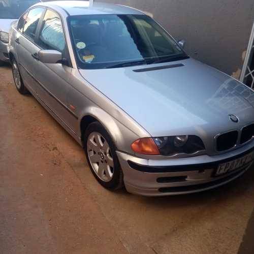 BMW 318i