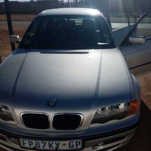 BMW 318i