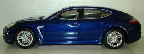 Porsche Panamera Turbo 2009 blue-met 1/18 Maisto NEW+boxed  #8952 instant wheels