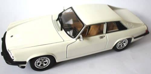 Jaguar XJS coupe 1975 white 1/18 RoadSignature NEW+boxed FREE delivery #8647 instant wheels