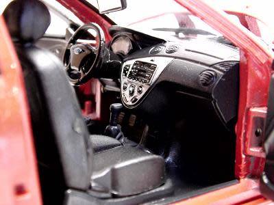 Ford Focus ZX 3 2002 red 1/18 Premium Edtns NEW FREE shipping ex SA stock #8908 instant wheels