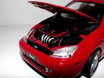 Ford Focus ZX 3 2002 red 1/18 Premium Edtns NEW FREE shipping ex SA stock #8908 instant wheels