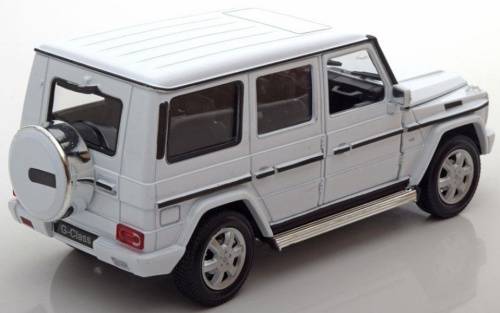 Mercedes-Benz G-class 2009 white 1/24 Welly NEW+boxed  #2161 instant wheels