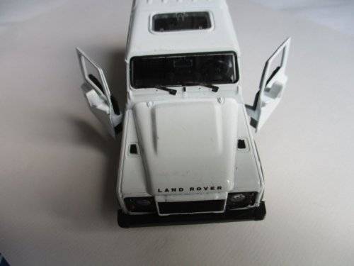 Land Rover Defender 90 2009 white Welly NEW+showcased FREE delivery    #5138 instant wheels