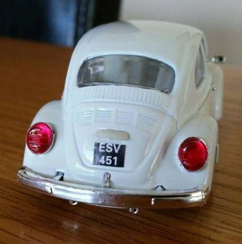 Volkswagen Beetle 1970 white 1/43 IXO/DelPrado NEWinBlister  #5243 instant wheels