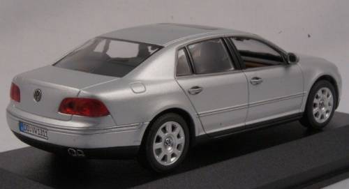 Volkswagen Phaeton 2007 silver 1/43 Minichamps NEW+boxed  #4170 instant wheels