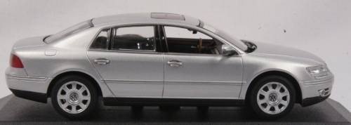 Volkswagen Phaeton 2007 silver 1/43 Minichamps NEW+boxed  #4170 instant wheels