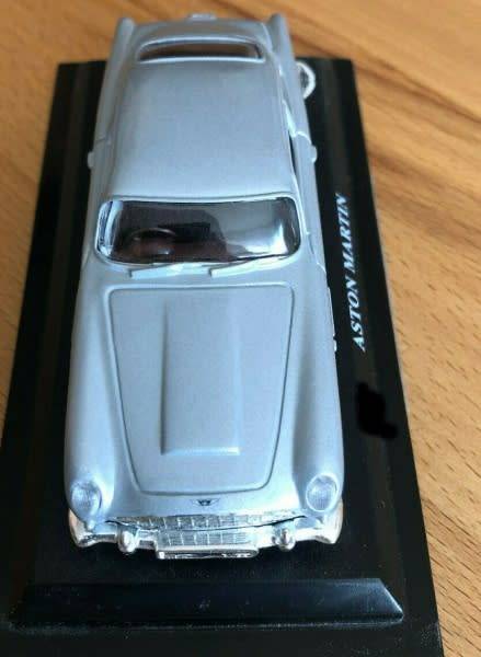 Aston Martin DB5 1965 silver 1/43 IXO NEWinBlister  #5379 instant wheels