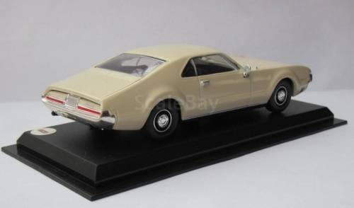Oldsmobile Tornado 1966 cream 1/43 IXO NEWinBlister  #5459 instant wheels