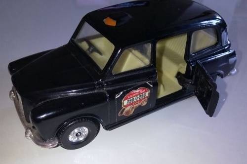 Austin FX4 London Taxi 1985 black 1/35 Corgi NEW+reblistered  #3504 instant wheels