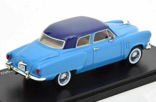 Studebaker Champion Custom 1952 lt.blue/dk.blue 1-43 NEO NEW+boxed   #5851 instant wheels