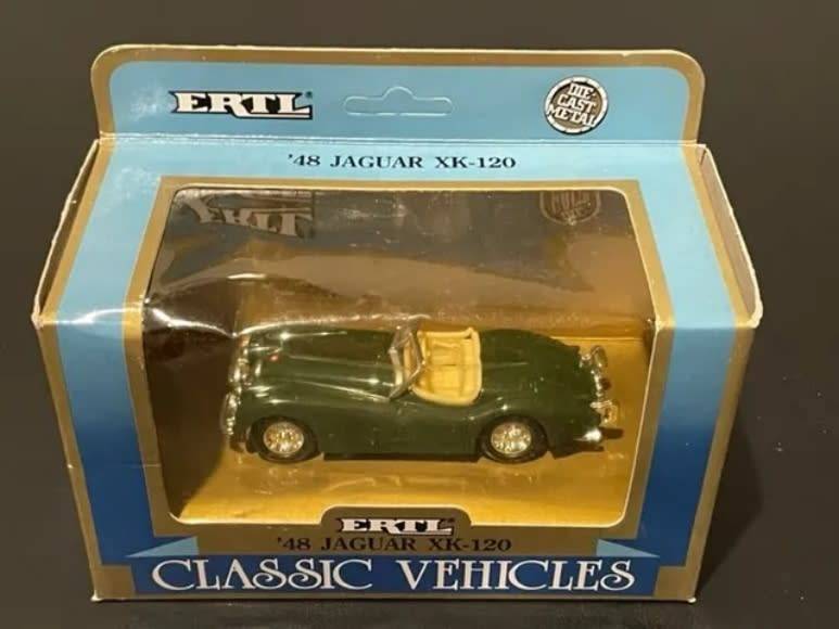 Jaguar Roadster XK-120 1948 British Racing Green 1/43 Ertl NEW+boxed #6042 instant wheels