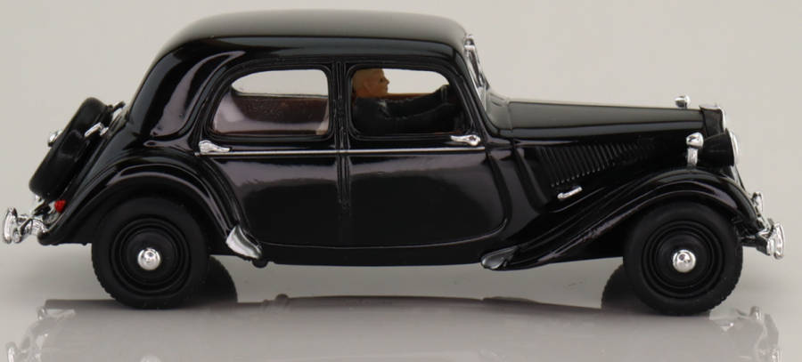 Citroen Traction Avant 15 SIX 1952 black 1/43 Atlas NEW+reblistered #4940 instant wheels