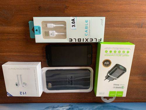 Iphone 8 64gb Refurbished 3 months warranty charger ,cover, tws airpods