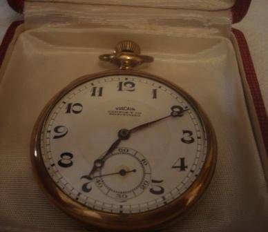 Very old vintage pocket watch Vulcain Chronometre in working condition: Tavannes