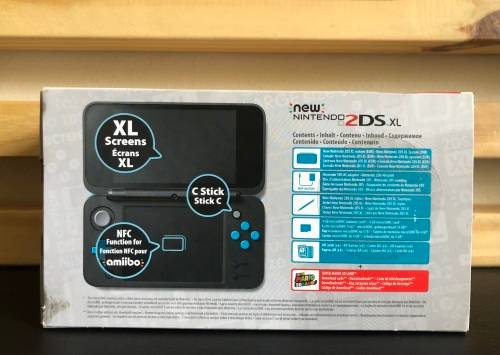 New Nintendo 2DS XL (CiB) + Super Mario 3D Land