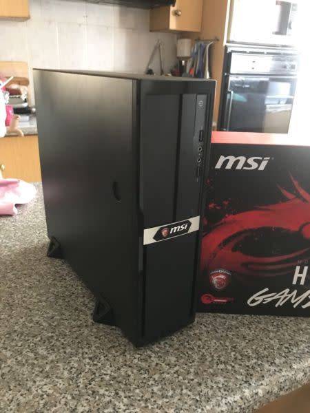 High End - MSI 7th gen i3@3.9ghz/8gb-ddr4/128gb SSD/500GB