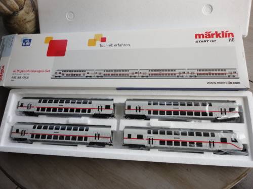 Marklin IC Locomotive and Coaches HO BR 146.5 Der DB AG  ART:36620 & 43476