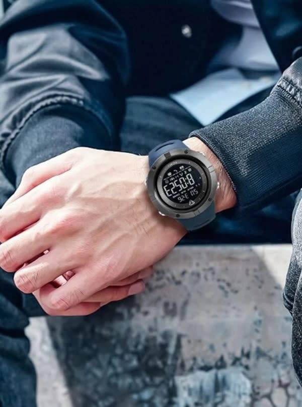 Mens Eyecatching & Rugged  TOMI  Ribbed Design Sport Watch