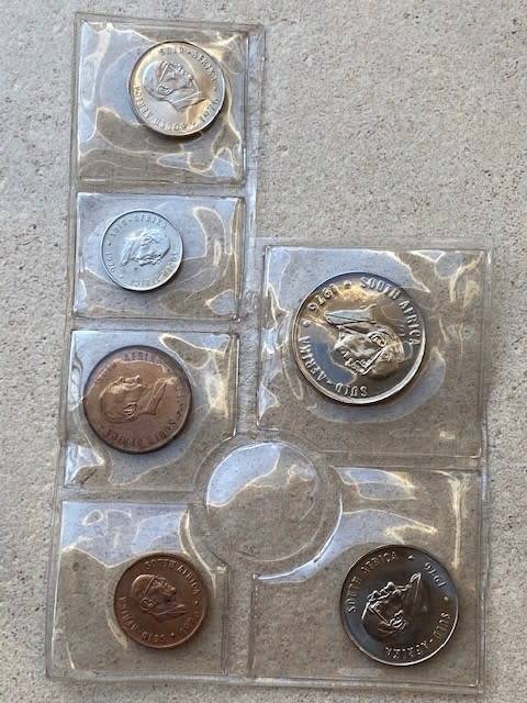1976 Partial UNC set, no R1 and Half cent