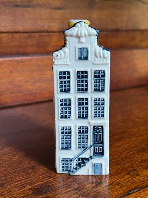 KLM House 46