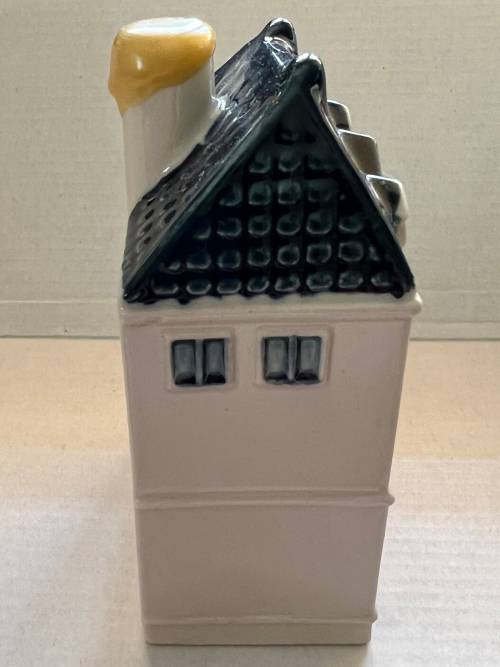 KLM Bols House Number 48