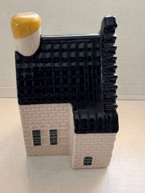 KLM Bols House Number 44