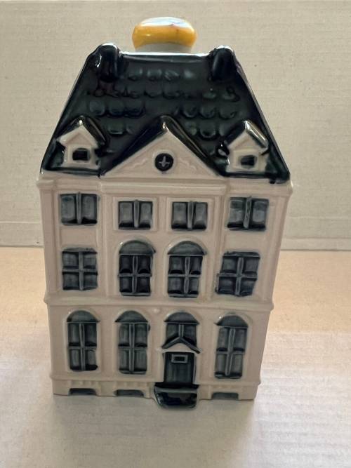 KLM Bols House Number 48